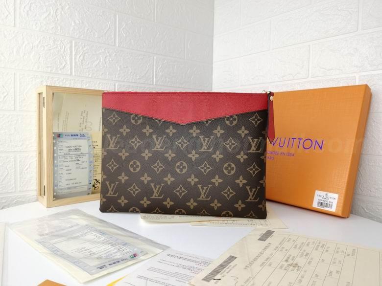 LV Wallets 47